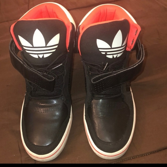 Adidas sneakers - Picture 1 of 4